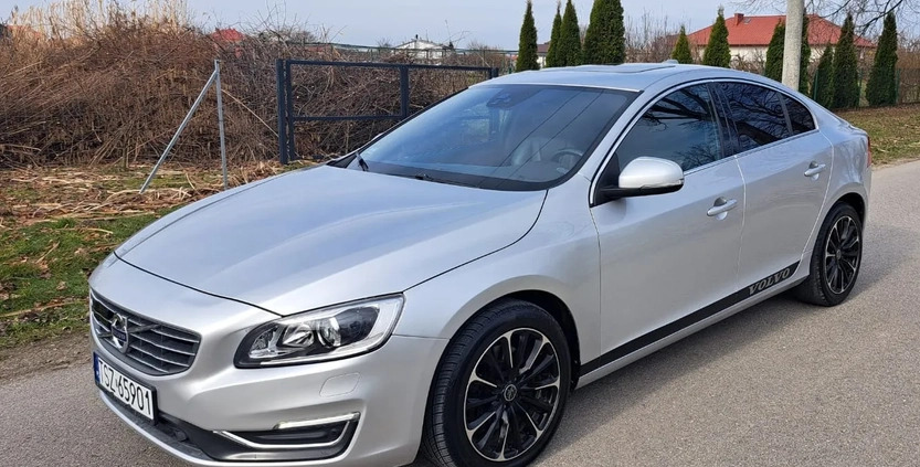 Volvo S60 cena 86000 przebieg: 150000, rok produkcji 2015 z Staszów małe 191